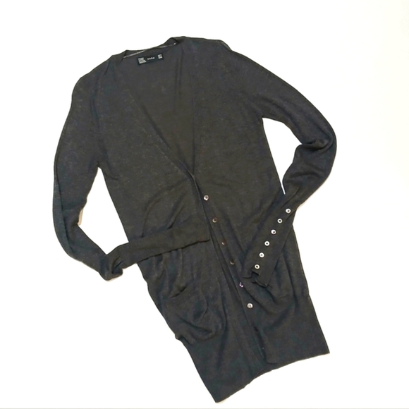 Zara Sweaters - ZARA Cardigan Sweater wide hem, pockets, extra long sleeve cuffs. Grey Small